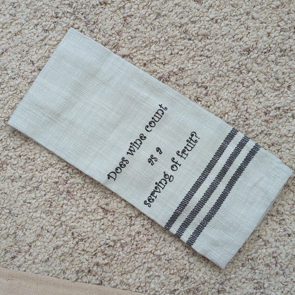 Wine Lover Bundle Bag Towel Pourer & TableTopics Cards - Picture 6 of 10